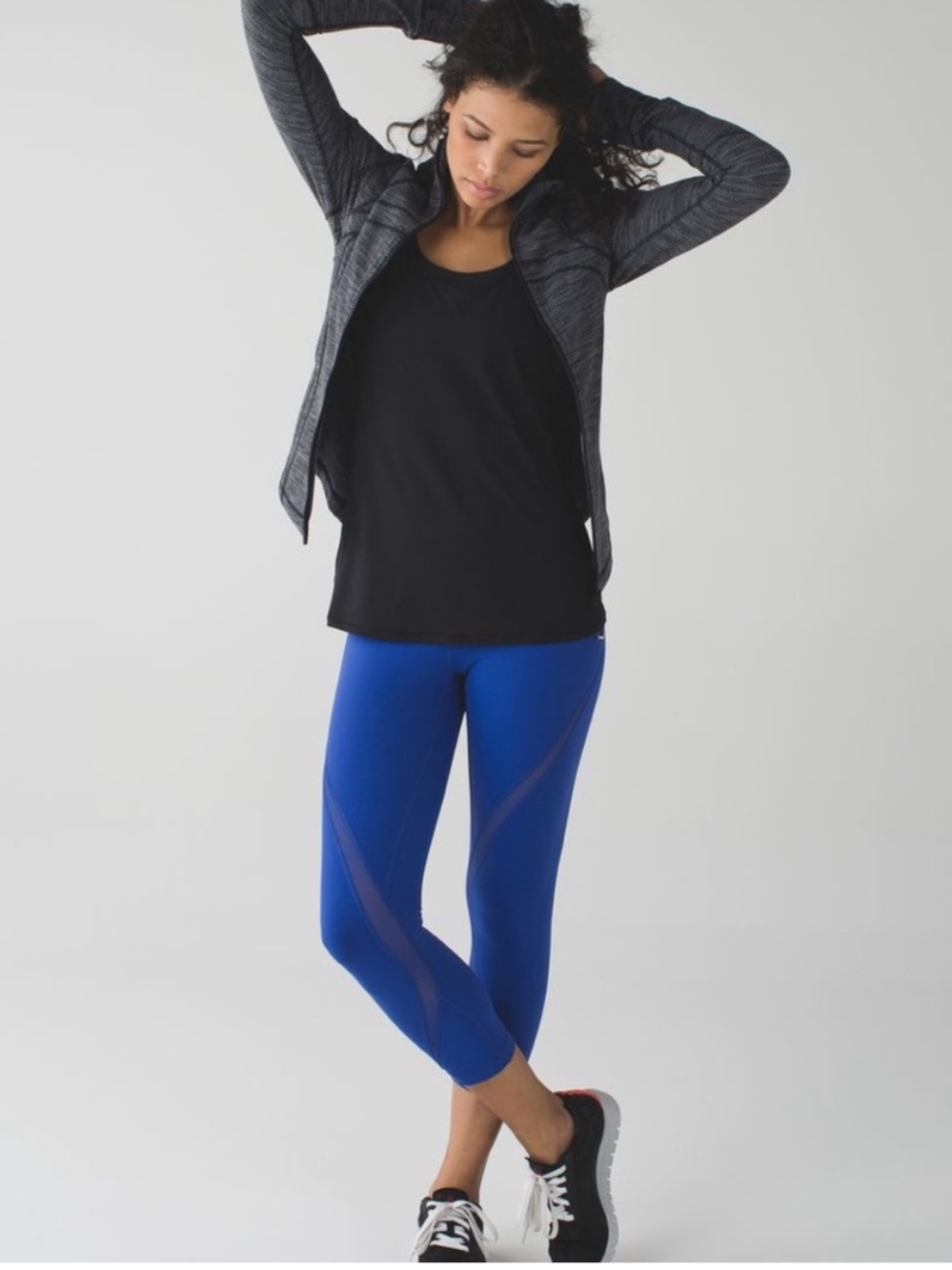 Lululemon Free Flow Crop Sapphire Blue Mesh Leggings Size 4 W6H86S